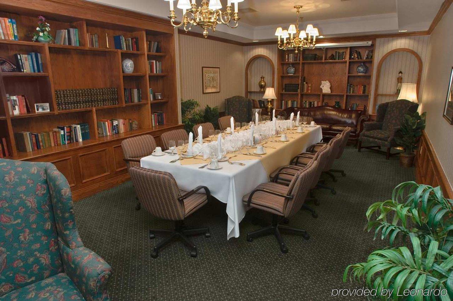 Doubletree Suites By Hilton Raleigh-Durham Restaurant photo